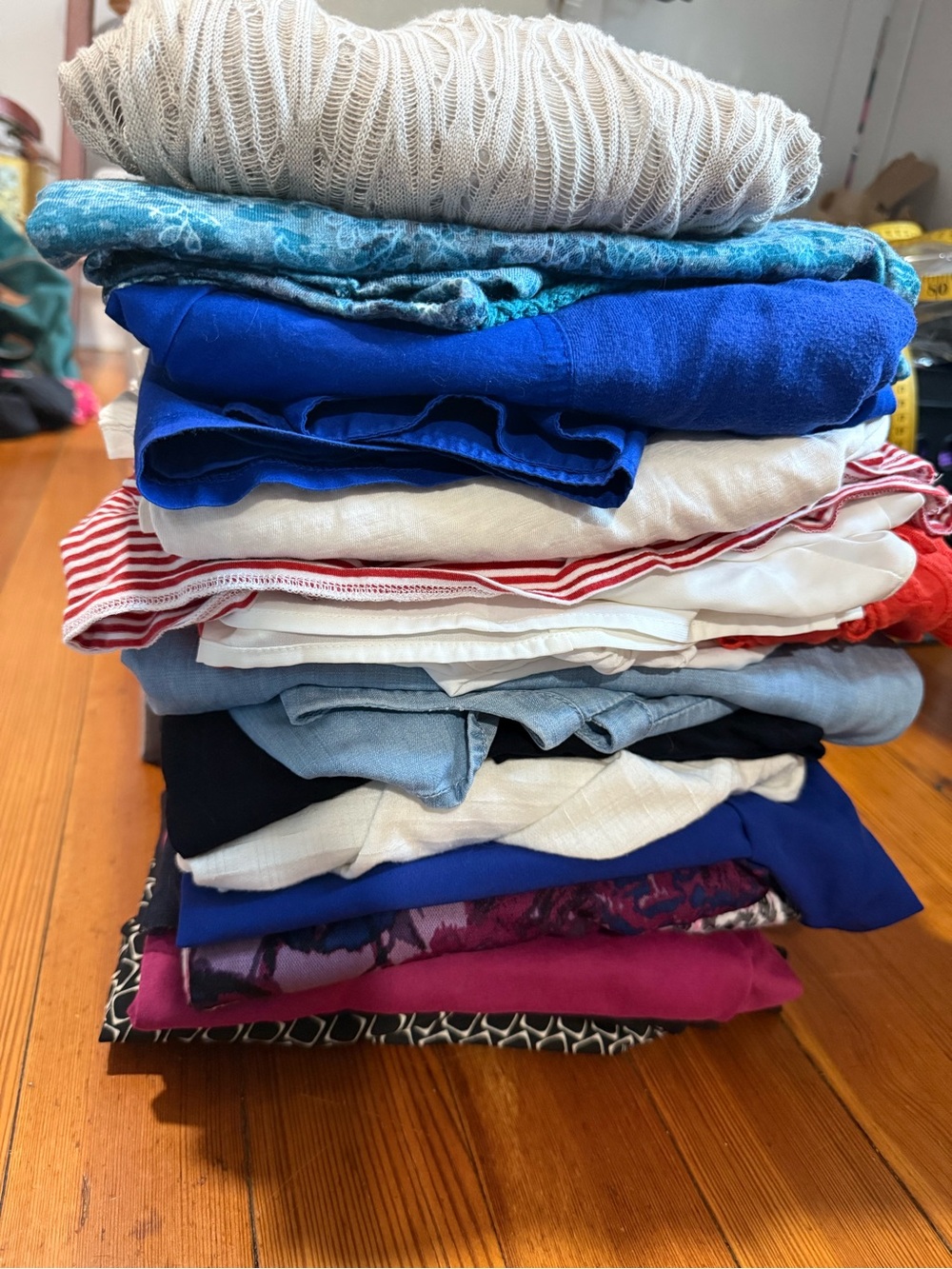 18 XL Women's Tops Bundle Clavin Klein, Tahari, INC, Lands End, Vera Wang